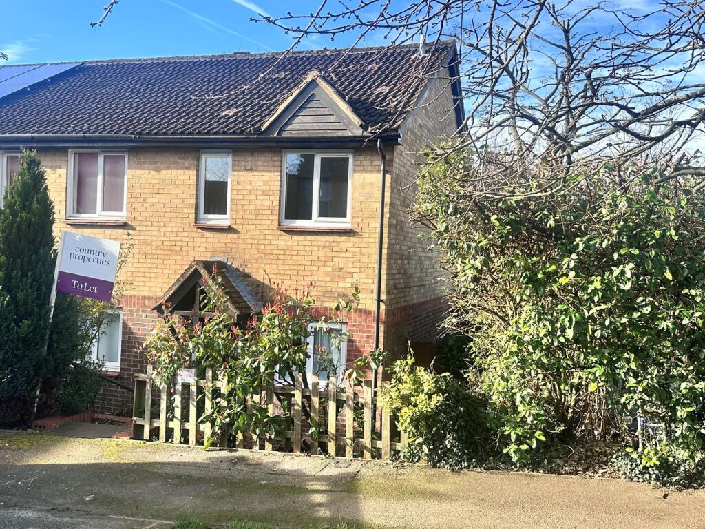 2 bed End of Terrace for rent in Luton. From Country Properties - Shefford