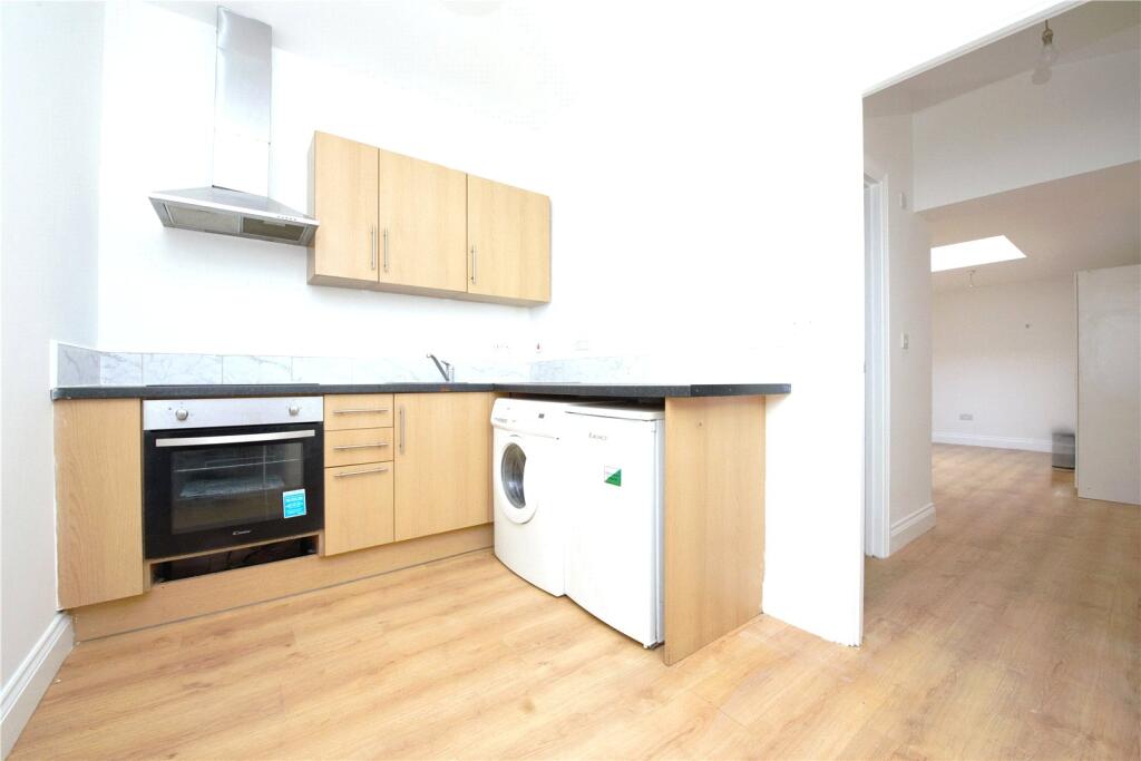 0 bed Studio for rent in Maidstone. From Ben Siggins Estate Agents - Maidstone