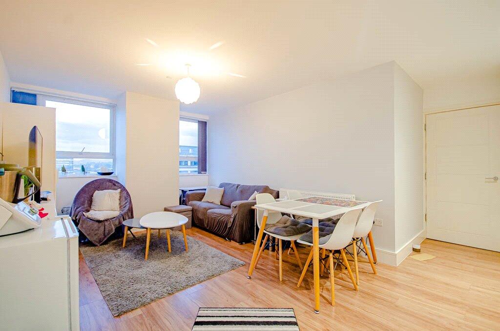 2 bed 1st Floor Flat for rent in Maidstone. From Ben Siggins Estate Agents - Maidstone