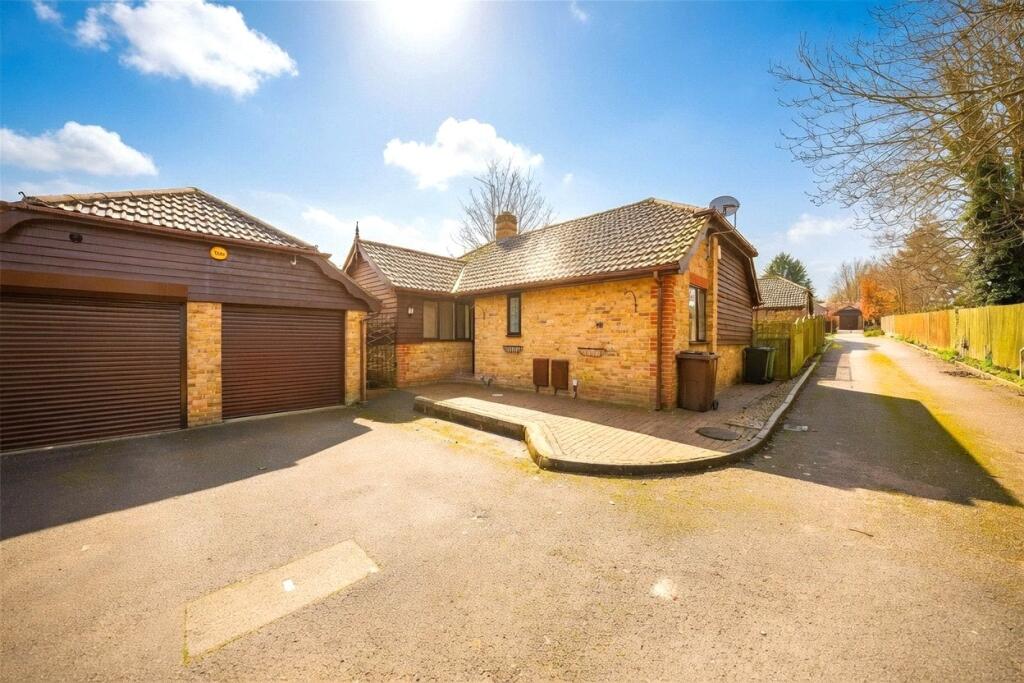 2 bed Bungalow for rent in Maidstone. From Ben Siggins Estate Agents - Maidstone 2 bed Bungalow for rent in Maidstone. From Ben Siggins Estate Agents - Maidstone