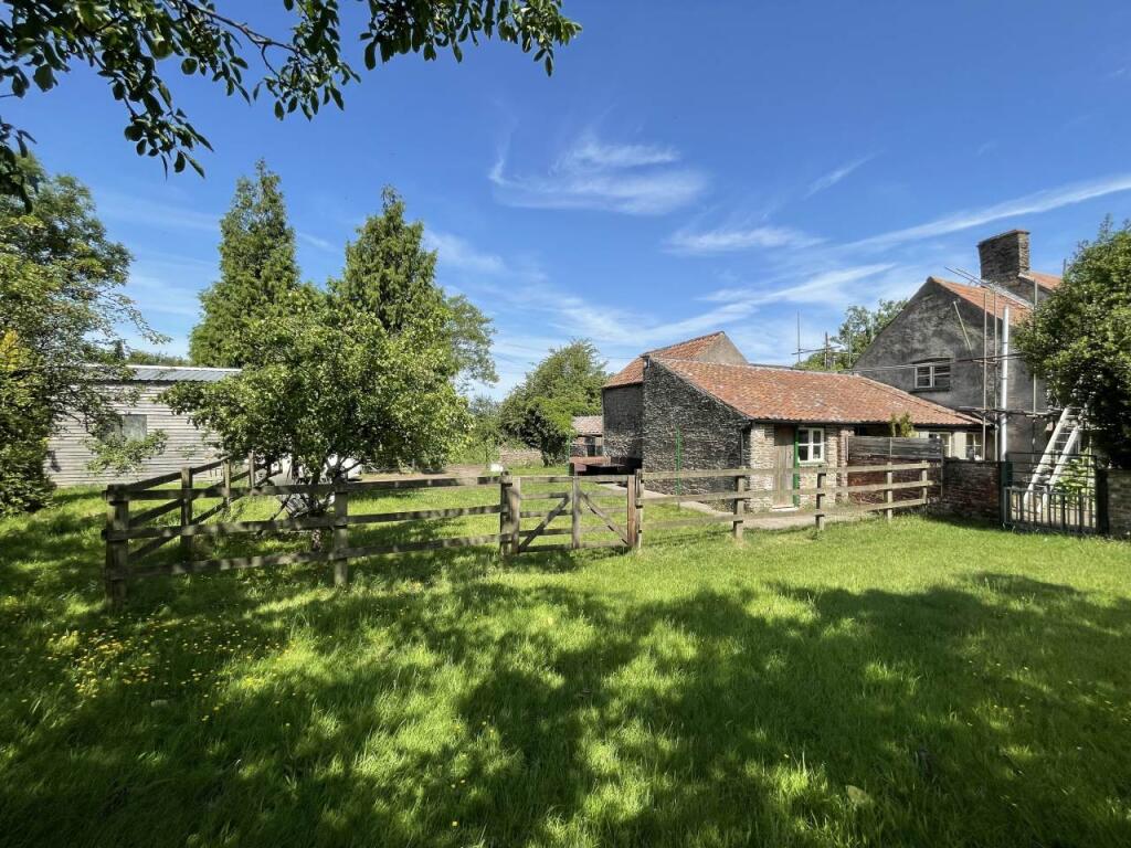 1 bed Semi Detached for rent in Iron Acton. From Milburys - Chipping Sodbury