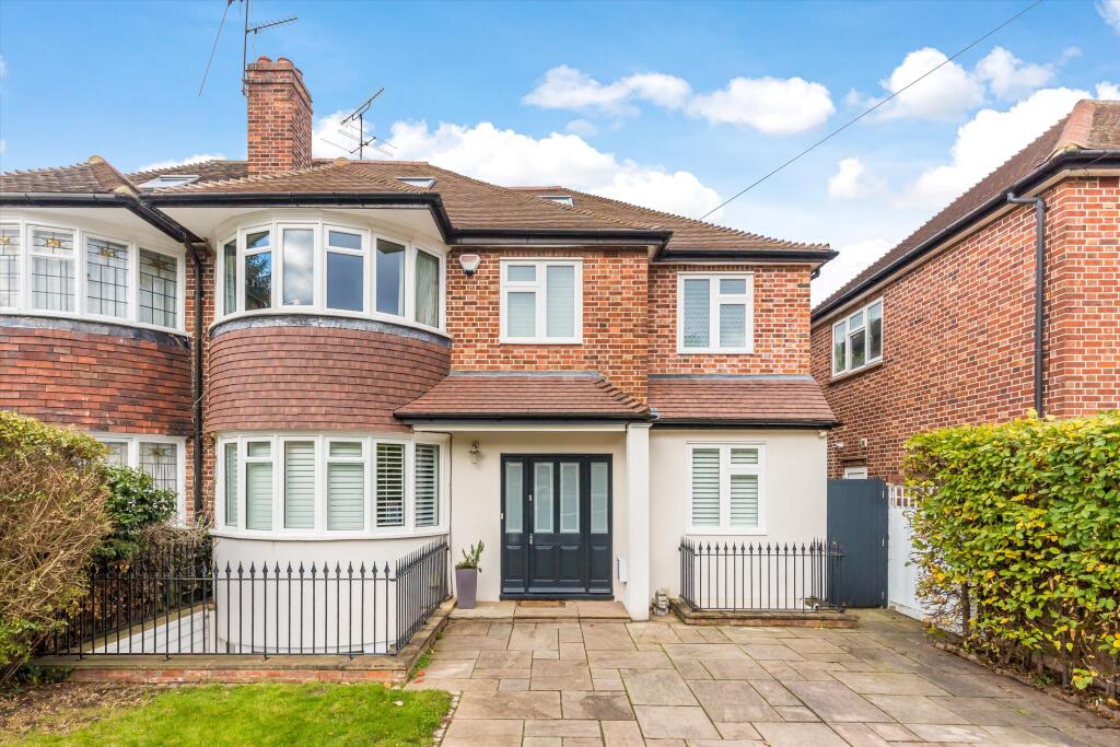 6 bed Semi Detached for rent in Richmond. From Knight Frank = Richmond