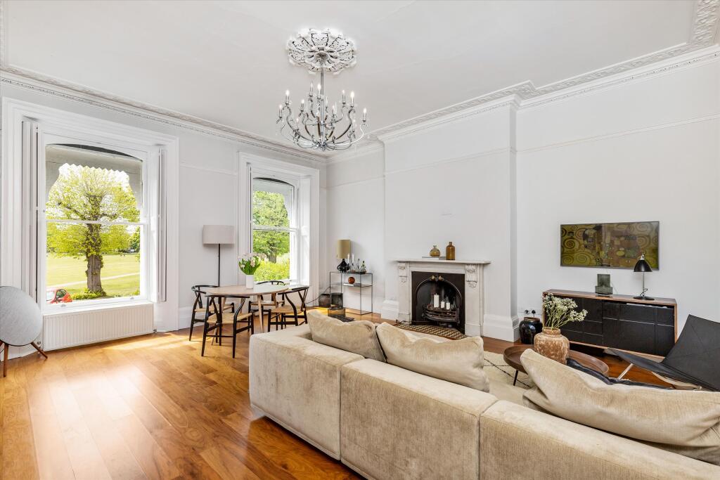 2 bed 1st Floor Flat for rent in Richmond upon Thames. From Knight Frank = Richmond