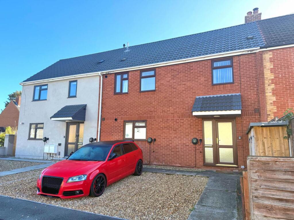 1 bed 1st Floor Flat for rent in Thornbury. From Milburys - Thornbury