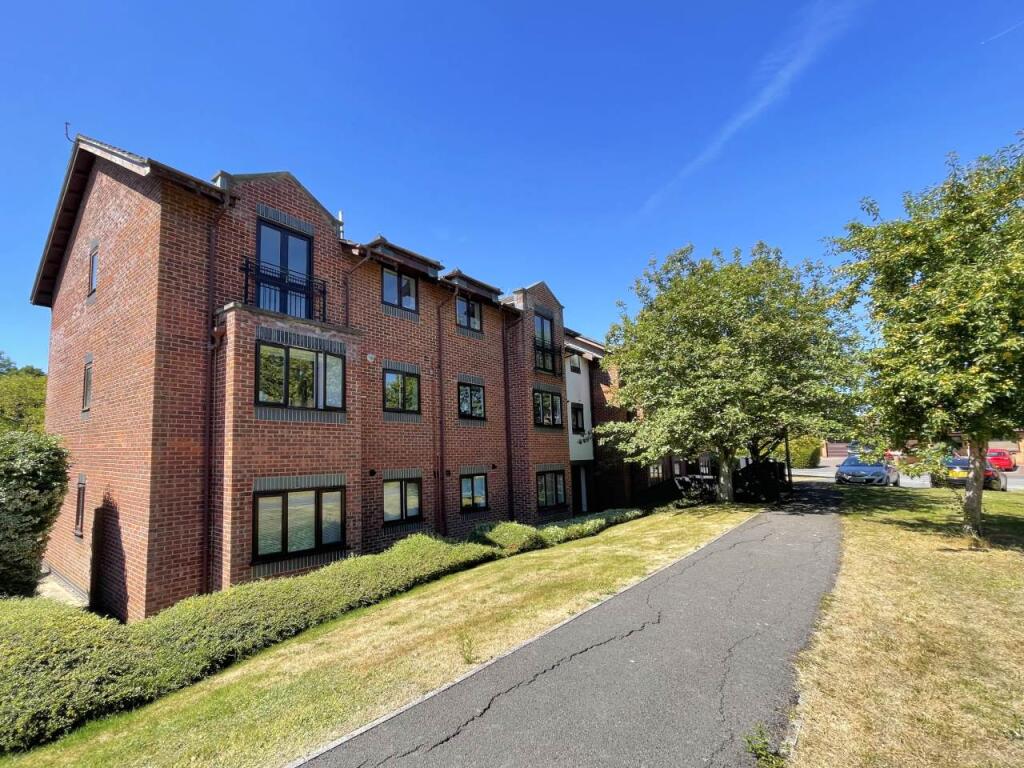 2 bed 1st Floor Flat for rent in Filton. From Milburys - Thornbury