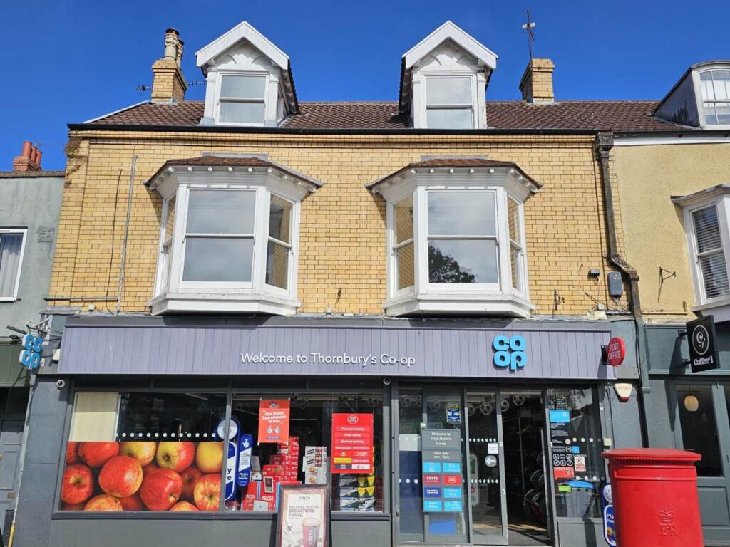 2 bed 1st Floor Flat for rent in Thornbury. From Milburys - Thornbury