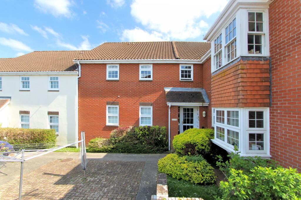 2 bed 1st Floor Flat for rent in Thornbury. From Milburys - Thornbury