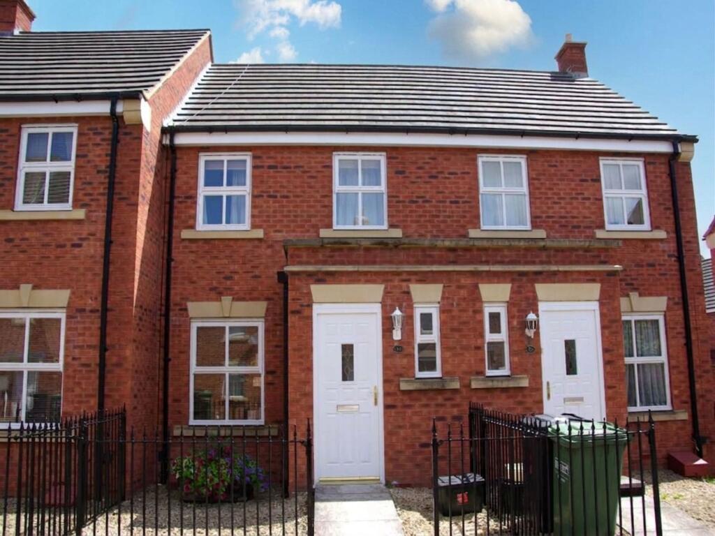 2 bed Mid Terraced House for rent in Stapleton. From Milburys - Thornbury