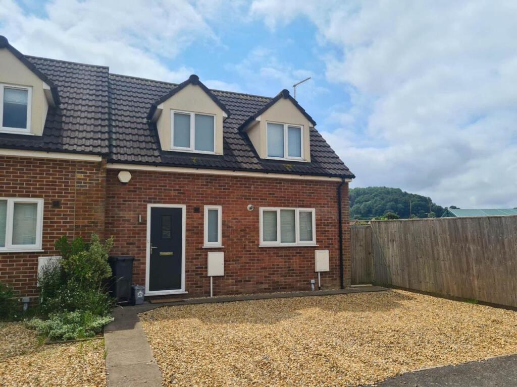 3 bed Detached for rent in Dursley. From Milburys - Wotton-Under-Edge