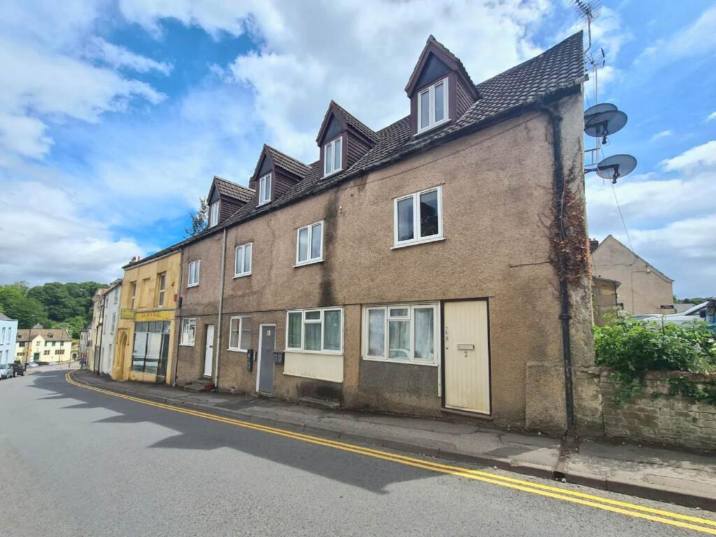 1 bed 1st Floor Flat for rent in Dursley. From Milburys - Wotton-Under-Edge 1 bed 1st Floor Flat for rent in Dursley. From Milburys - Wotton-Under-Edge