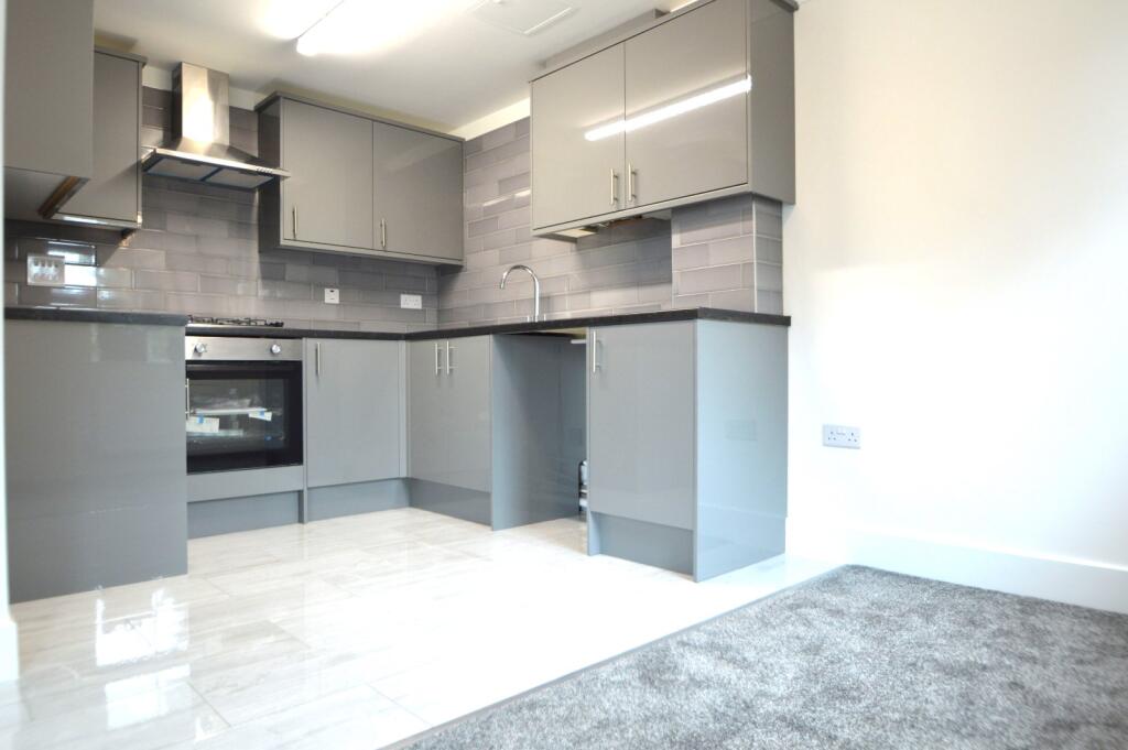 2 bed Apartment for rent in Datchet. From The Frost Partnership - Langley