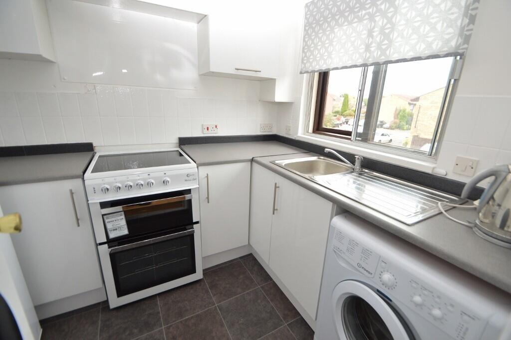 1 bed Apartment for rent in George Green. From The Frost Partnership - Langley