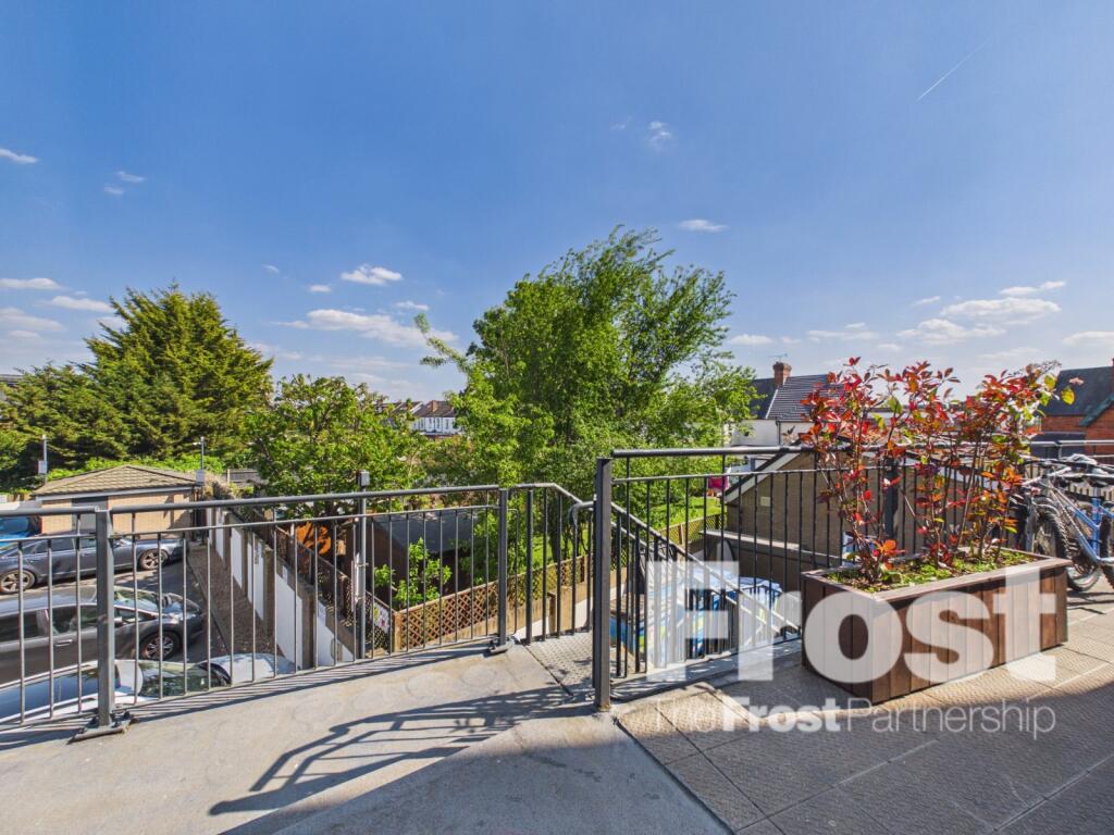 2 bed Apartment for rent in Colnbrook. From The Frost Partnership - Langley