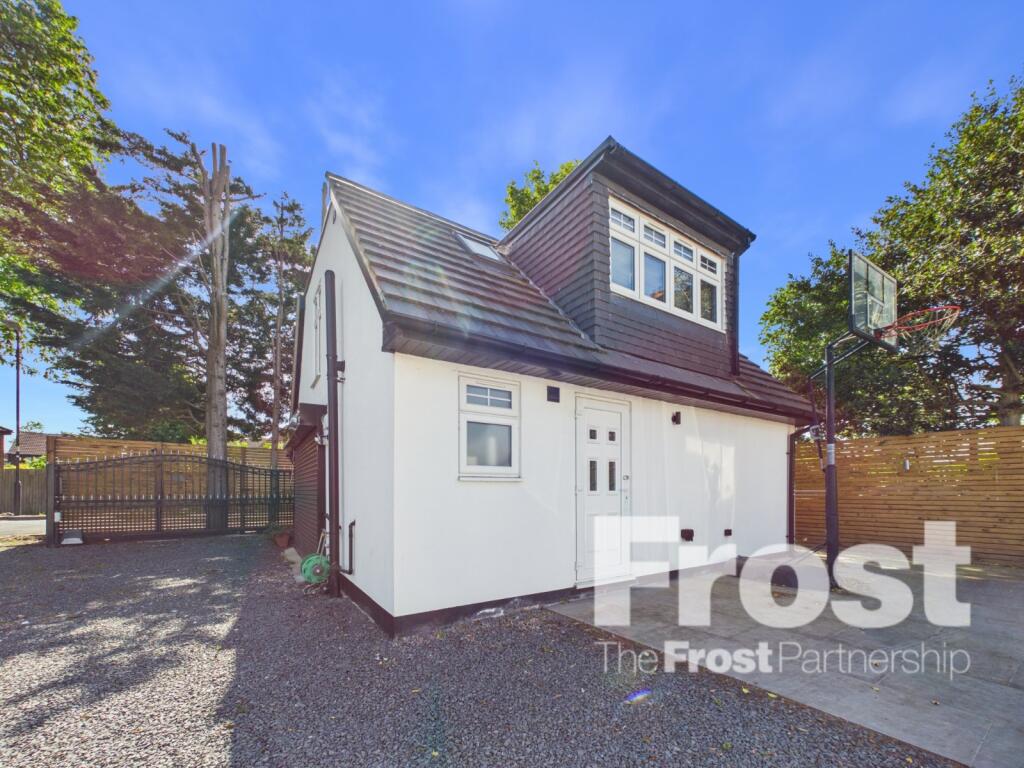 4 bed Studio for rent in Colnbrook. From The Frost Partnership - Langley