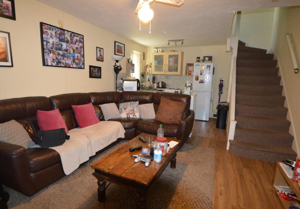 1 bed End of Terrace for rent in Poyle. From The Frost Partnership - Langley