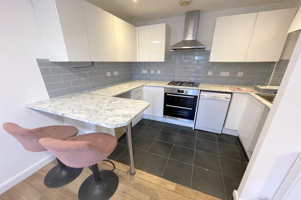 2 bed Detached for rent in Peacehaven. From Premier Lets & Sales - Sussex Coast