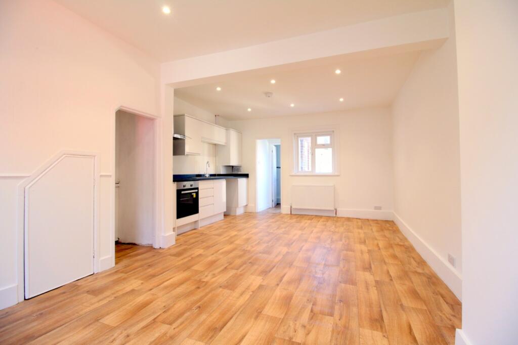 3 bed Detached for rent in Eastbourne. From Premier Lets & Sales - Sussex Coast 3 bed Detached for rent in Eastbourne. From Premier Lets & Sales - Sussex Coast