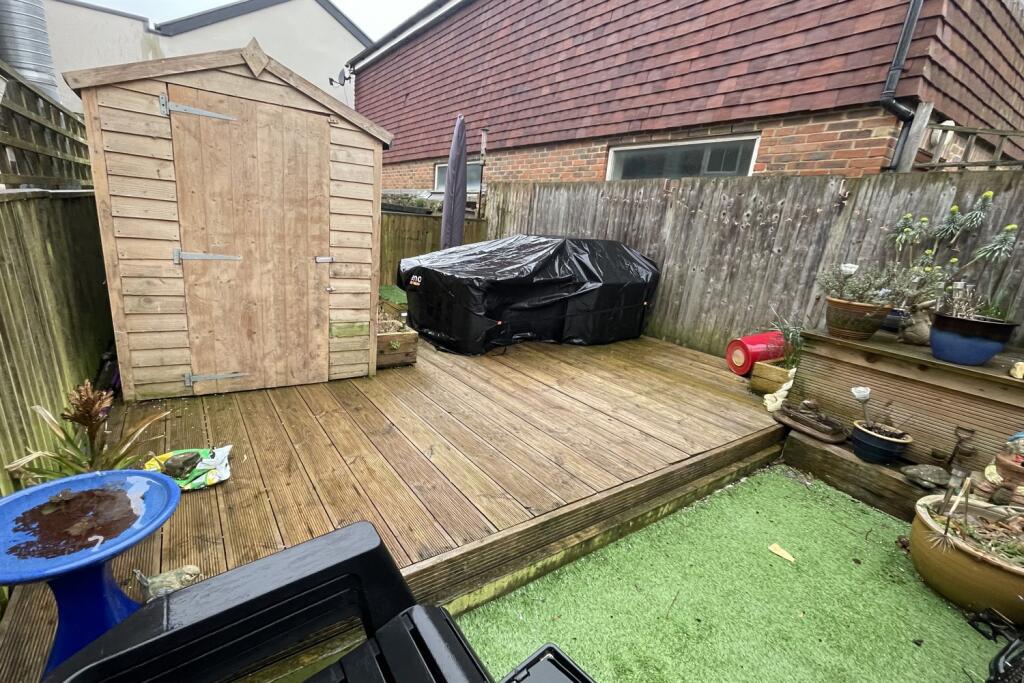 2 bed Apartment for rent in Seaford. From Premier Lets & Sales - Sussex Coast