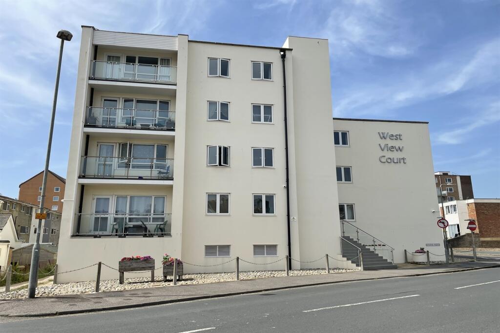 2 bed Apartment for rent in Seaford. From Premier Lets & Sales - Sussex Coast