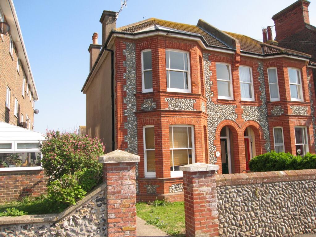 2 bed Apartment for rent in Seaford. From Premier Lets & Sales - Sussex Coast