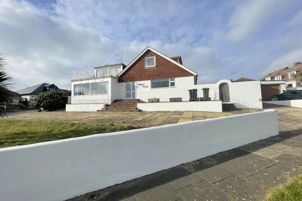 5 bed Detached for rent in Rottingdean. From Premier Lets & Sales - Sussex Coast 5 bed Detached for rent in Rottingdean. From Premier Lets & Sales - Sussex Coast