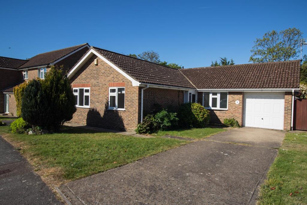 3 bed Detached bungalow for rent in Seaford. From Premier Lets & Sales - Sussex Coast 3 bed Detached bungalow for rent in Seaford. From Premier Lets & Sales - Sussex Coast