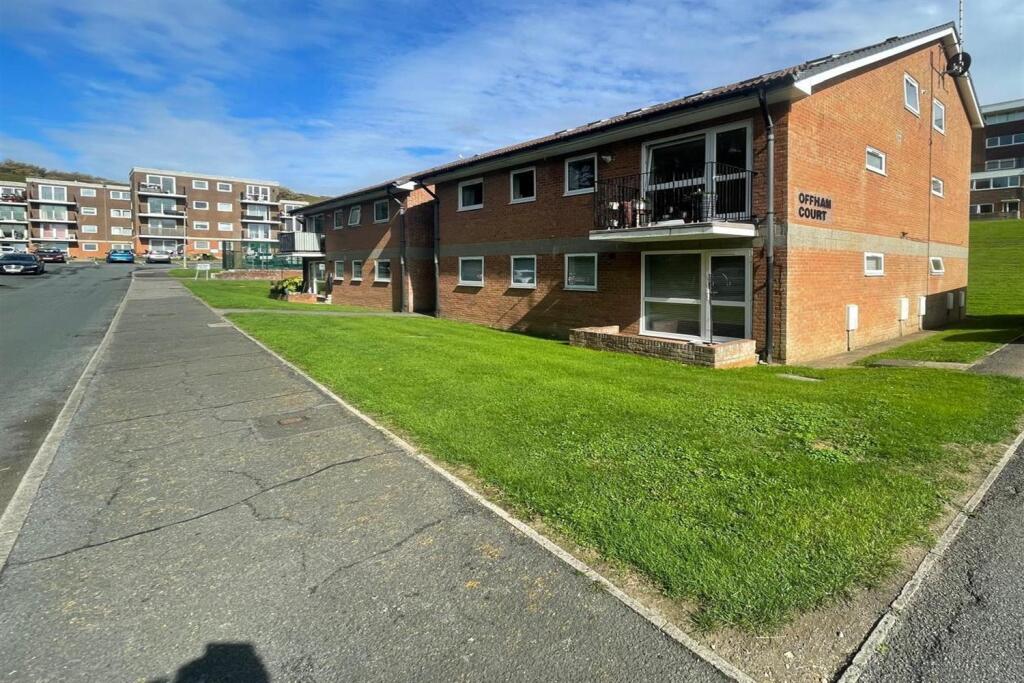 2 bed Apartment for rent in Seaford. From Premier Lets & Sales - Sussex Coast