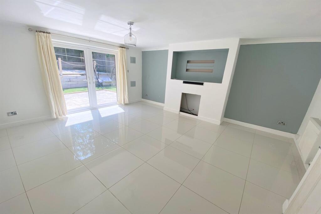 2 bed Detached for rent in Newhaven. From Premier Lets & Sales - Sussex Coast 2 bed Detached for rent in Newhaven. From Premier Lets & Sales - Sussex Coast