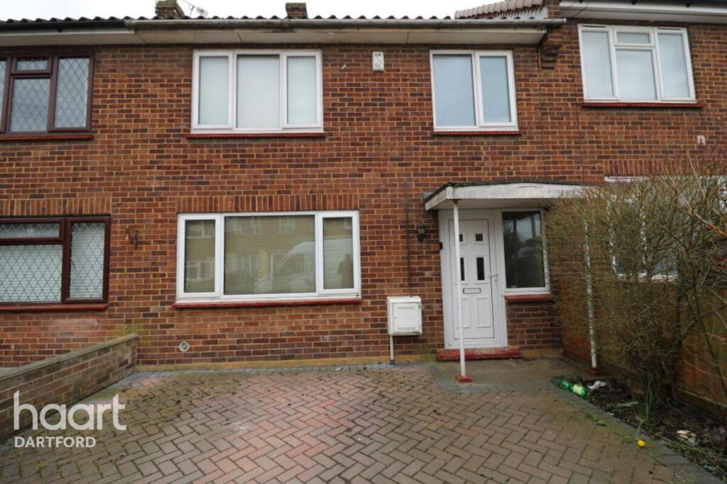 3 bed Mid Terraced House for rent in Swanscombe. From haart - Dartford