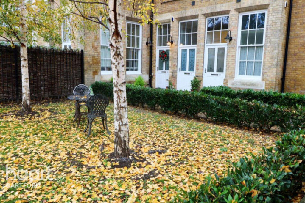 3 bed Mid Terraced House for rent in Darenth. From haart - Dartford