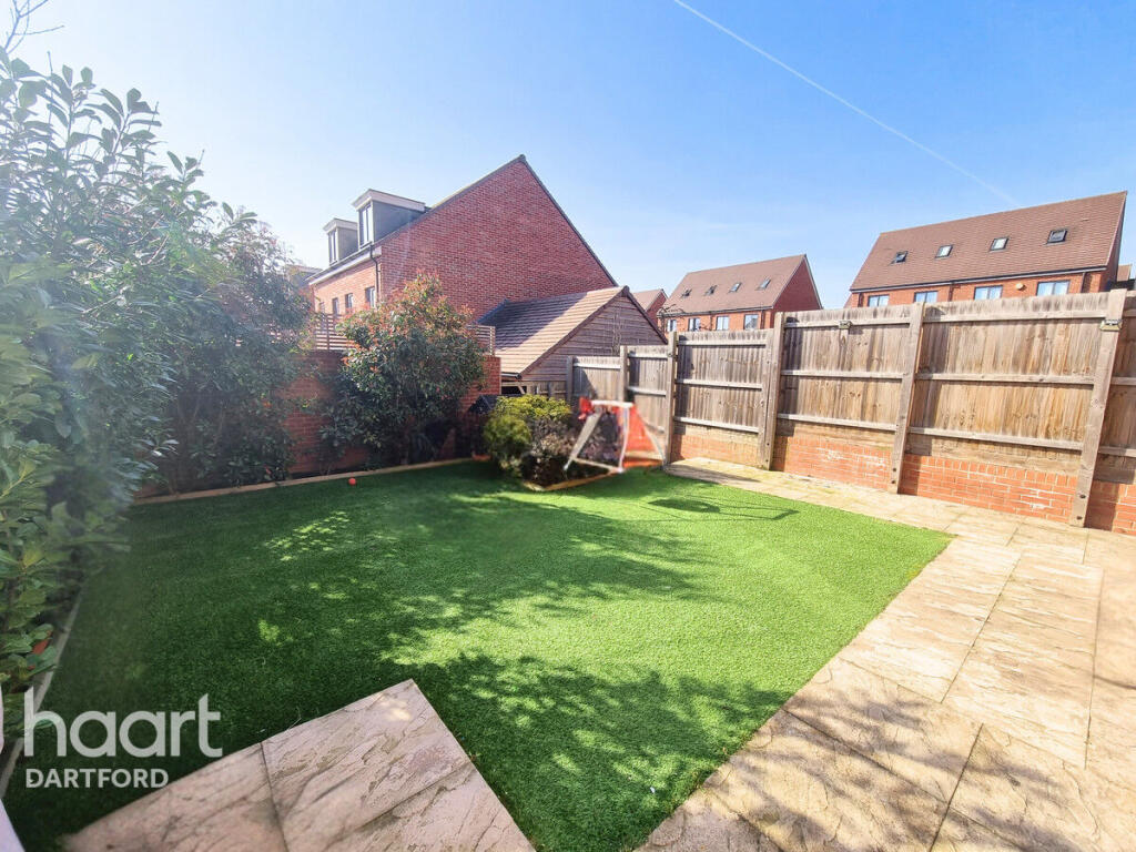 3 bed Semi Detached for rent in Betsham. From haart - Dartford