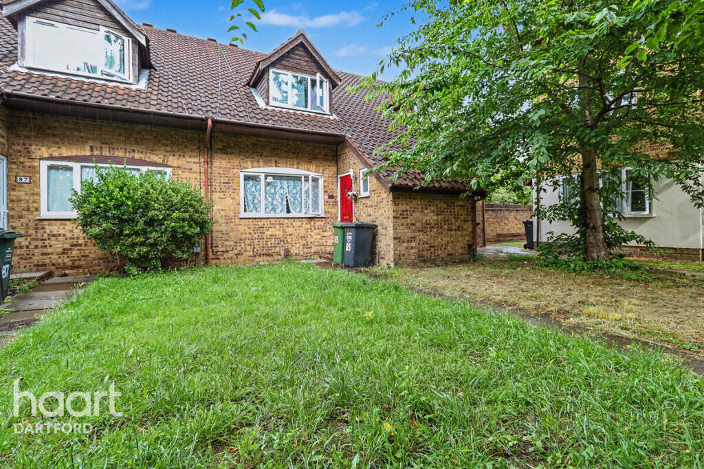 3 bed Mid Terraced House for rent in Crayford. From haart - Dartford