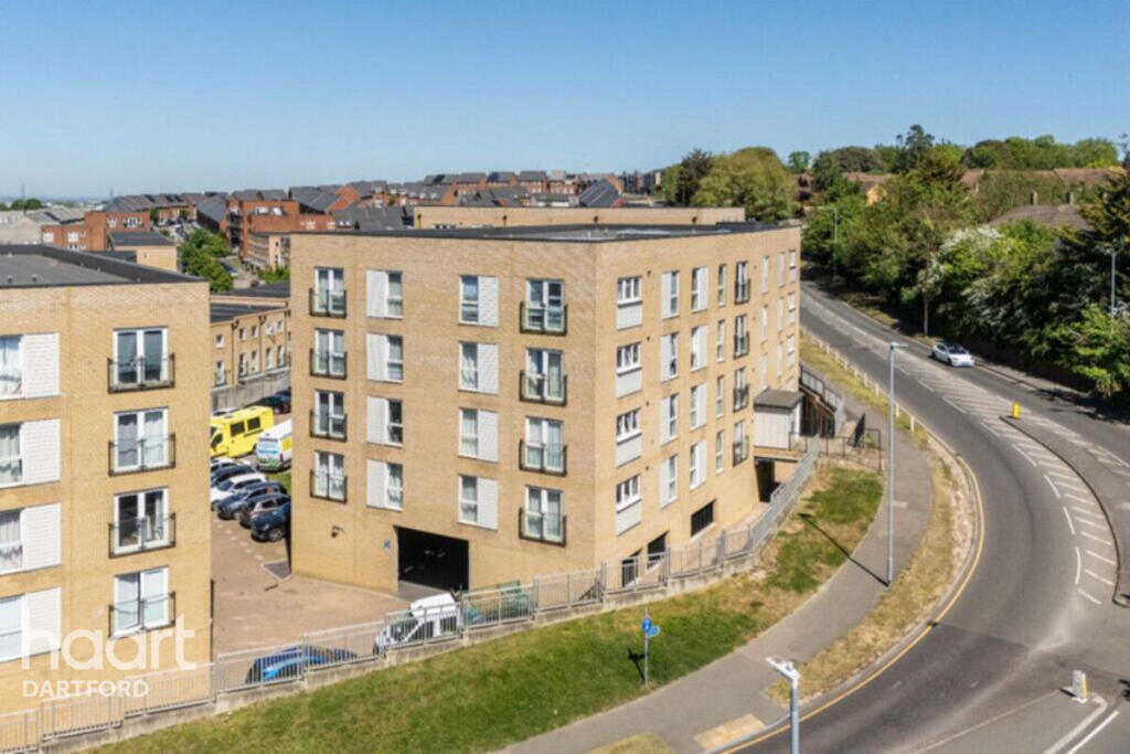2 bed Apartment for rent in Crayford. From haart - Dartford
