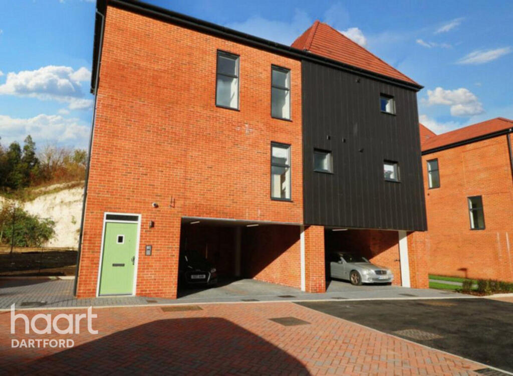 2 bed Apartment for rent in Swanscombe. From haart - Dartford