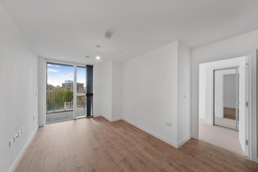 2 bed 1st Floor Flat for rent in . From JLL - Battersea