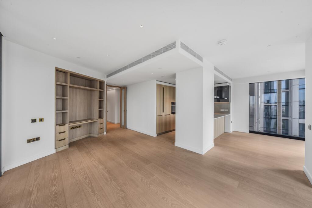 3 bed 1st Floor Flat for rent in Clapham. From JLL - Battersea