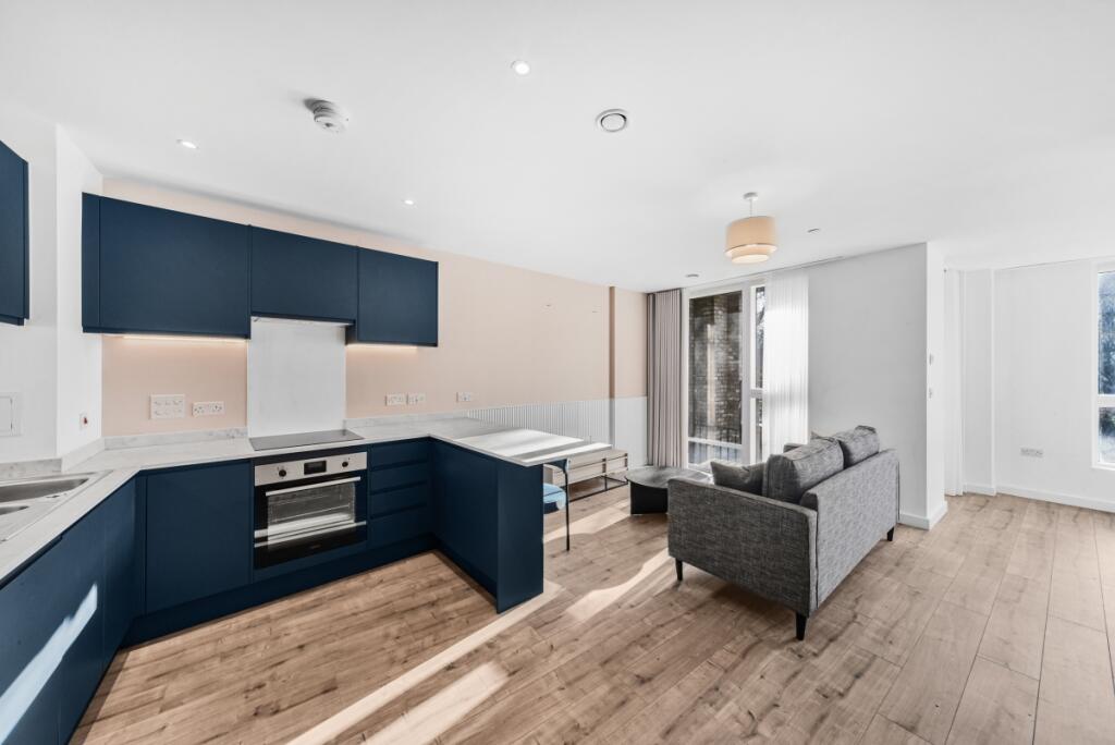 4 bed Apartment for rent in Bermondsey. From JLL - Battersea 4 bed Apartment for rent in Bermondsey. From JLL - Battersea