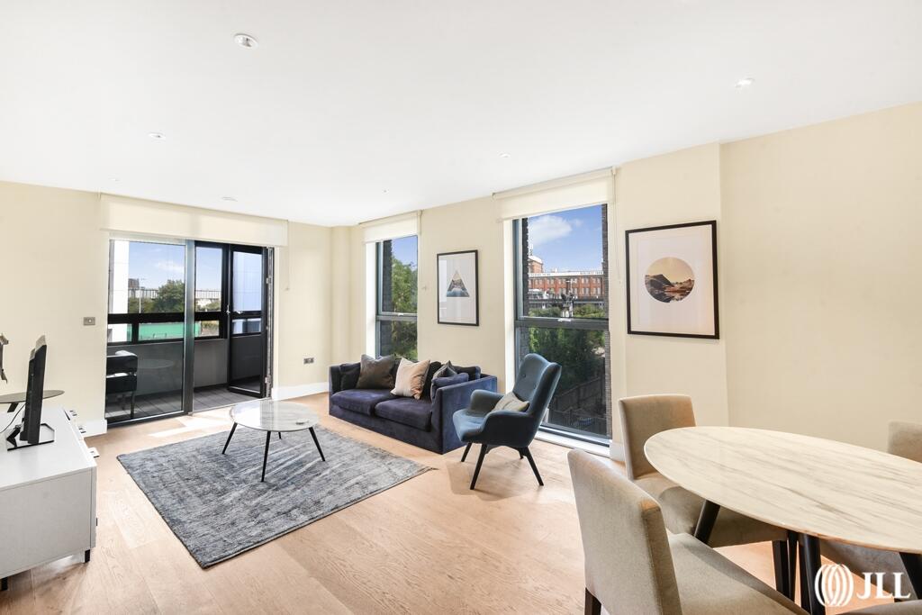 3 bed Apartment for rent in Clapham. From JLL - Battersea 3 bed Apartment for rent in Clapham. From JLL - Battersea