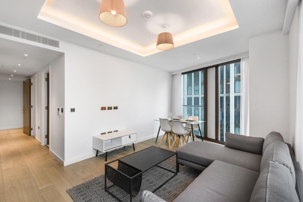 2 bed Apartment for rent in Clapham. From JLL - Battersea 2 bed Apartment for rent in Clapham. From JLL - Battersea