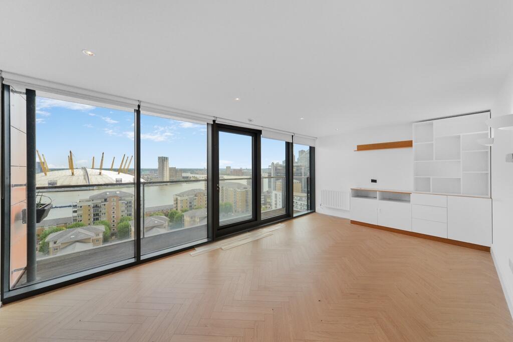 2 bed Apartment for rent in Poplar. From JLL - Canary Wharf 2 bed Apartment for rent in Poplar. From JLL - Canary Wharf