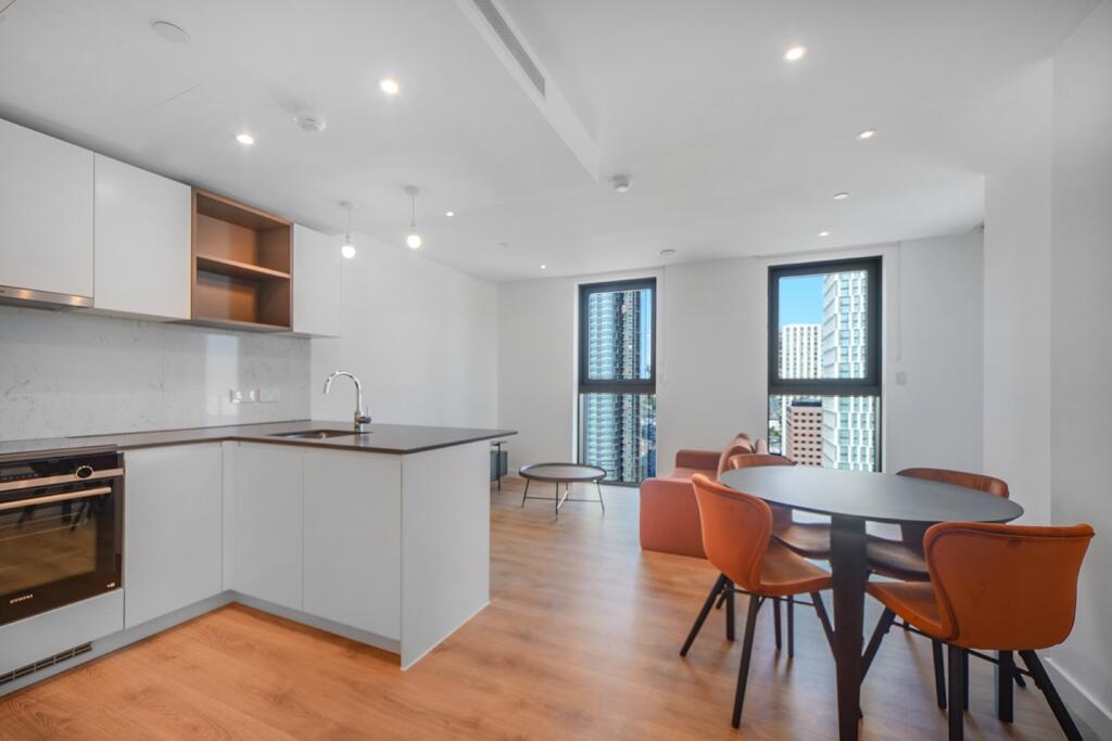 1 bed 1st Floor Flat for rent in Poplar. From JLL - Canary Wharf
