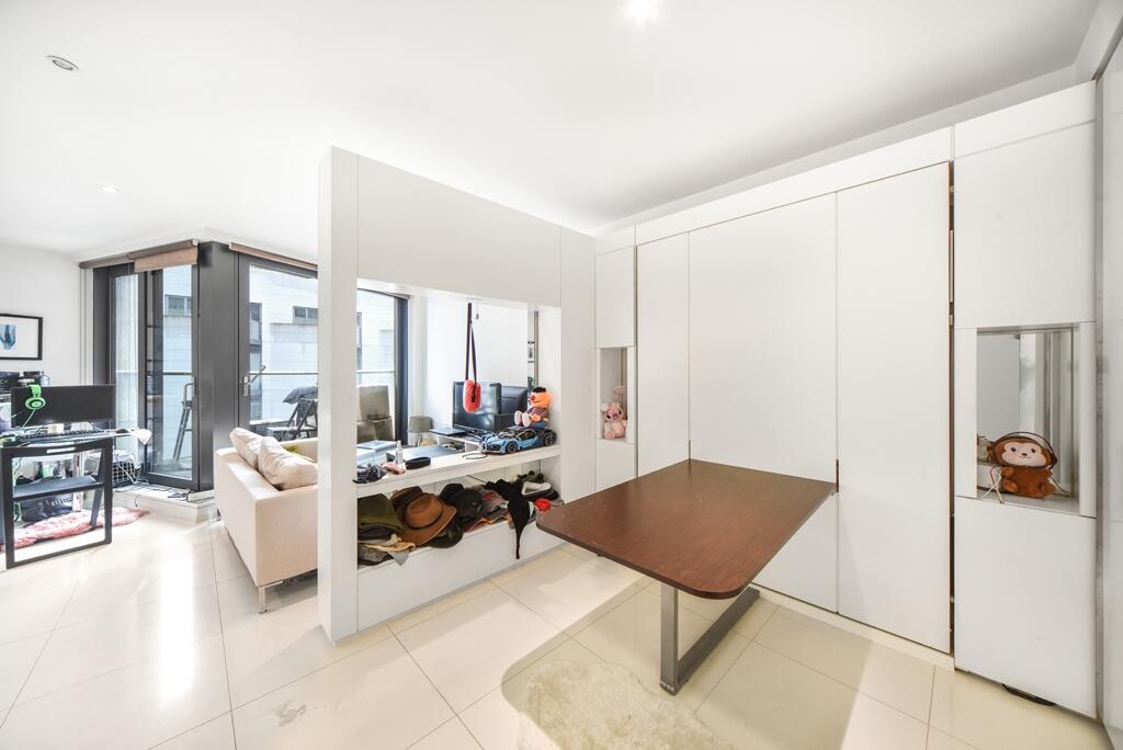 4 bed Apartment for rent in Poplar. From JLL - Canary Wharf