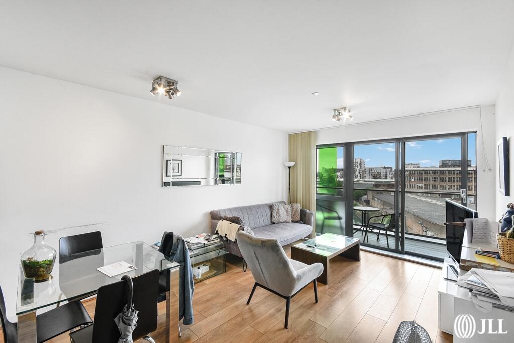 2 bed 1st Floor Flat for rent in Poplar. From JLL - Canary Wharf
