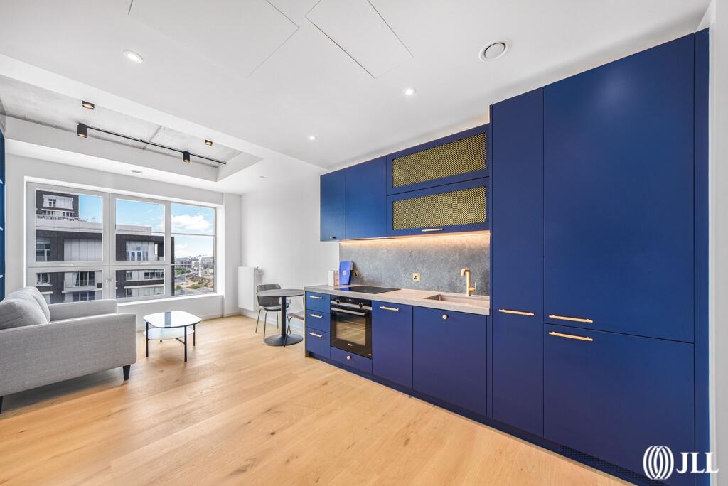 4 bed 1st Floor Flat for rent in Poplar. From JLL - Canary Wharf