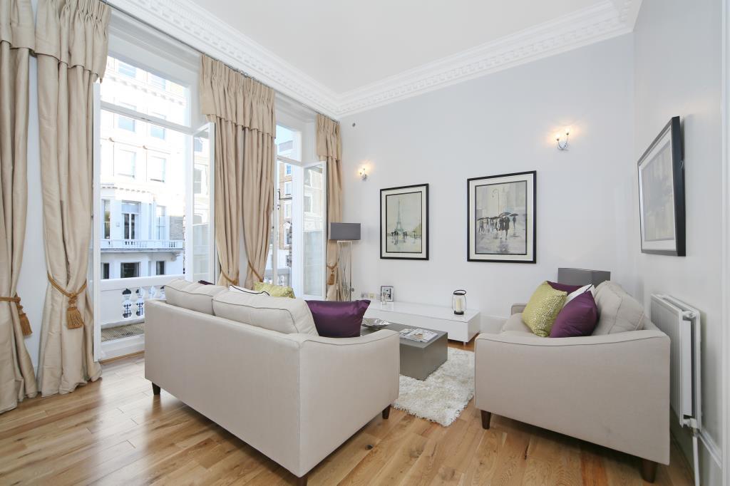 3 bed 1st Floor Flat for rent in Kensington. From JLL - Chelsea 3 bed 1st Floor Flat for rent in Kensington. From JLL - Chelsea