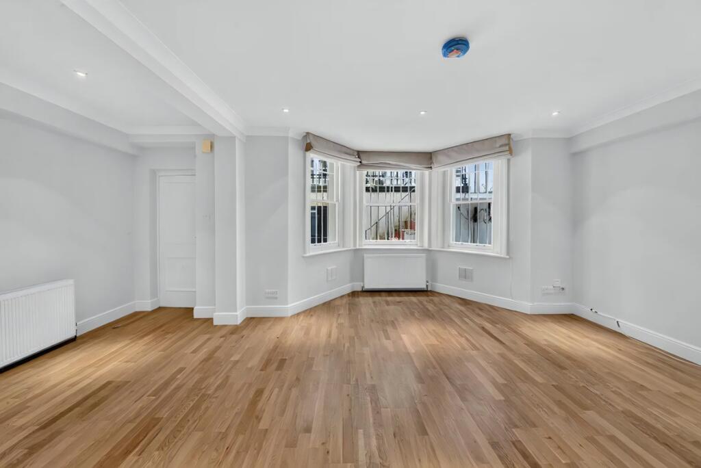 2 bed 1st Floor Flat for rent in Chelsea. From JLL - Chelsea 2 bed 1st Floor Flat for rent in Chelsea. From JLL - Chelsea