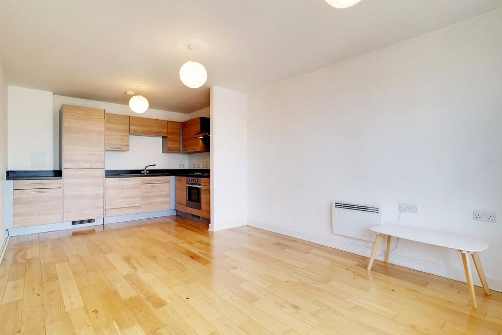 2 bed Apartment for rent in Greenwich. From JLL - Greenwich 2 bed Apartment for rent in Greenwich. From JLL - Greenwich