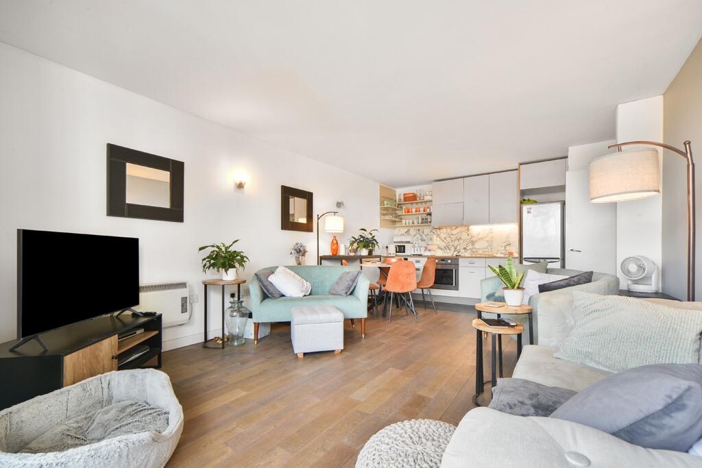 2 bed Apartment for rent in Lewisham. From JLL - Greenwich