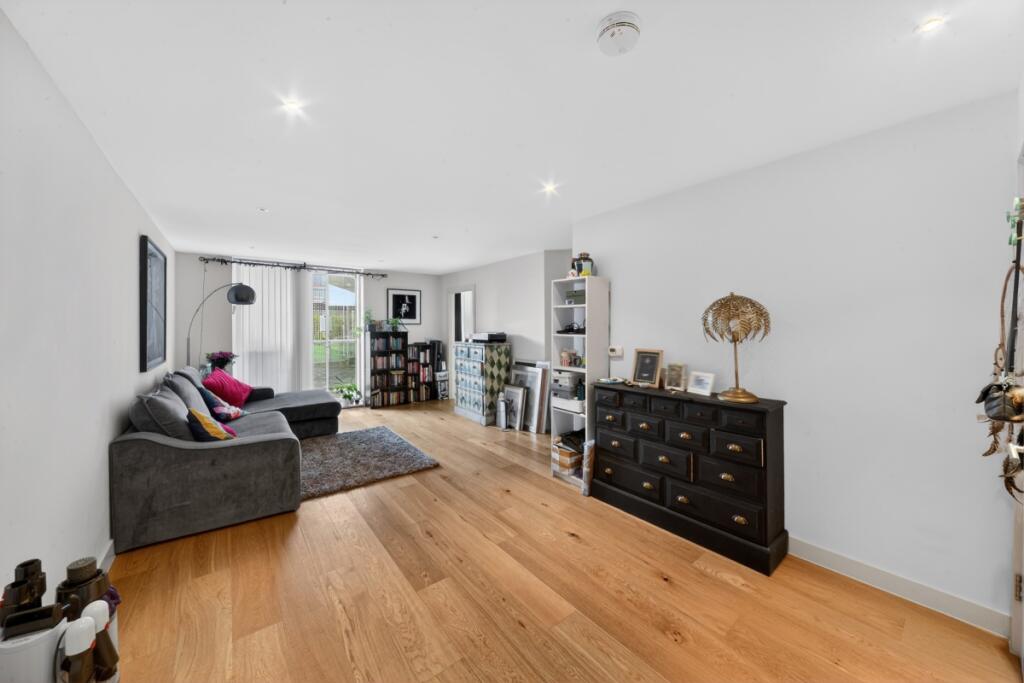 1 bed House (unspecified) for rent in Greenwich. From JLL - Greenwich 1 bed House (unspecified) for rent in Greenwich. From JLL - Greenwich