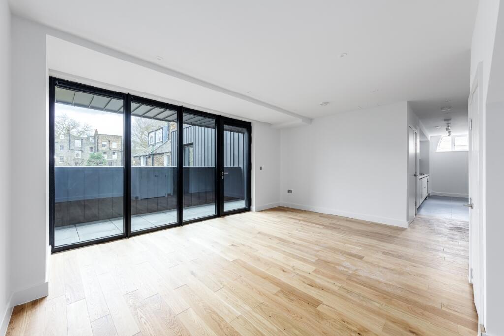 3 bed Apartment for rent in Greenwich. From JLL - Greenwich 3 bed Apartment for rent in Greenwich. From JLL - Greenwich